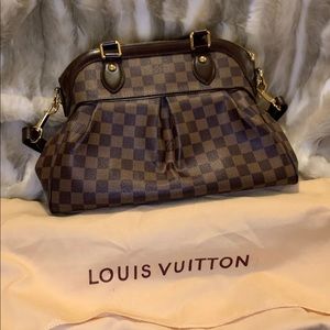 ❌SOLD❌Louis Vuitton Trevi PM